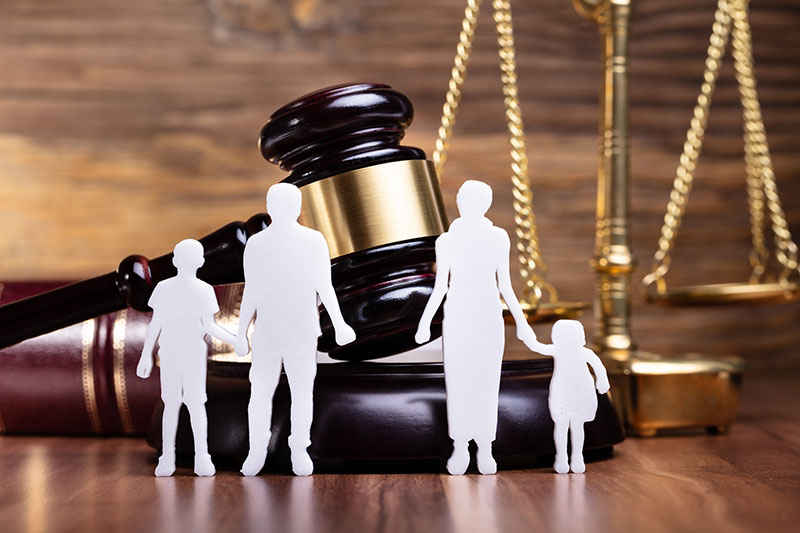 10 Benefits of Hiring a Family Law Attorney For a Divorce, Child Custody Battle, or Other Family Law Situation…